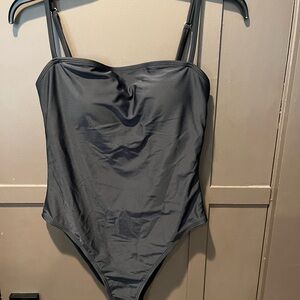 Relleciga One Piece Swimsuit BLACK Medium NEW $40